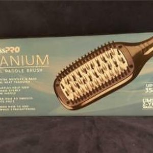 BaBylissPro Titanium Thermal Paddle Brush